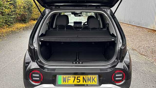 Hyundai INSTER 85kW 02 49kWh 5dr Auto Electric Hatchback Abyss Black - Pearl