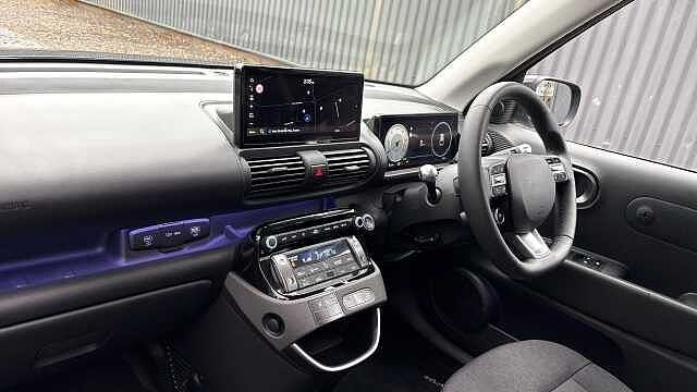 Hyundai INSTER 85kW 02 49kWh 5dr Auto Electric Hatchback Abyss Black - Pearl