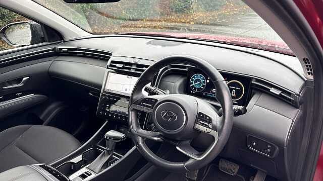 Hyundai TUCSON 1.6 TGDi 48V MHD Premium 5dr 2WD DCT Petrol Estate Red