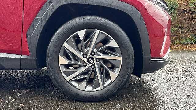Hyundai TUCSON 1.6 TGDi 48V MHD Premium 5dr 2WD DCT Petrol Estate Red