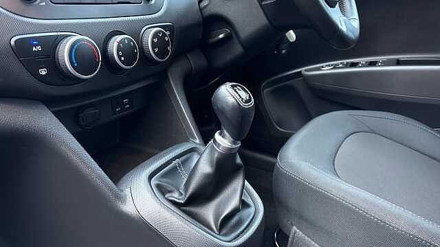 Hyundai I10 1.0 Go SE 5dr Petrol Hatchback Black