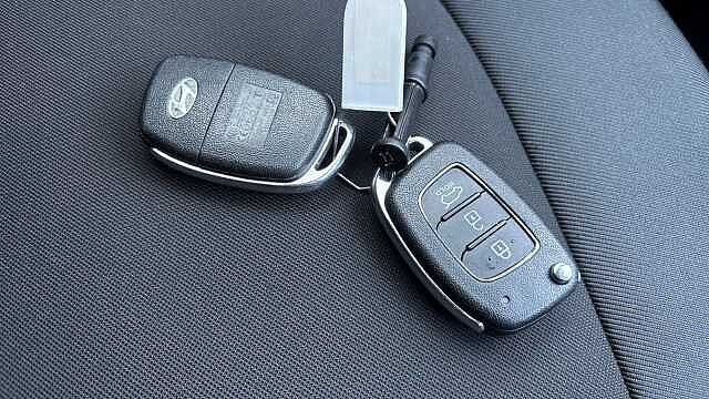 Hyundai I10 1.0 Go SE 5dr Petrol Hatchback Black