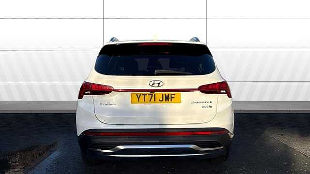 Hyundai SANTA FE 1.6 TGDi Plug-in Hybrid Ultimate 5dr 4WD Auto Estate White