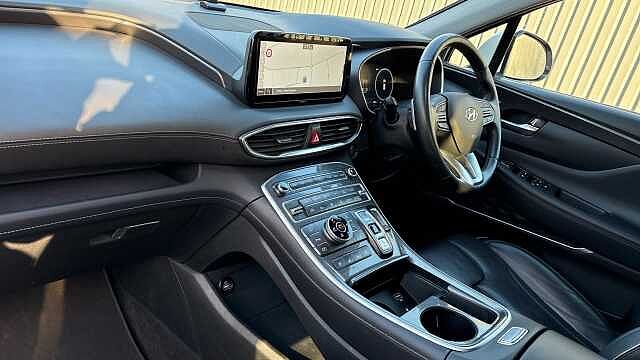 Hyundai SANTA FE 1.6 TGDi Plug-in Hybrid Ultimate 5dr 4WD Auto Estate White