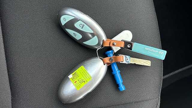 Hyundai KONA 160kW Advance 65kWh 5dr Auto Electric Hatchback Silver