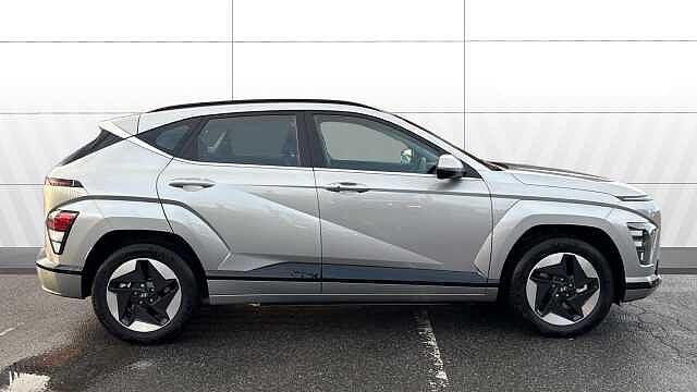 Hyundai KONA 160kW Advance 65kWh 5dr Auto Electric Hatchback Silver
