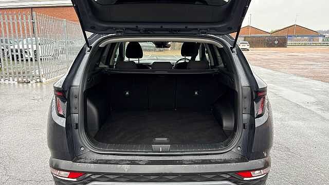 Hyundai TUCSON 1.6 TGDi Hybrid 230 Premium 5dr 2WD Auto Hybrid Estate Grey