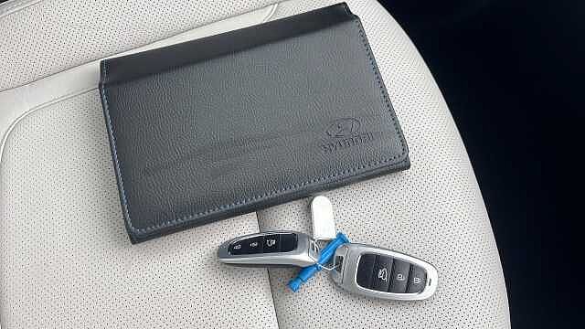 Hyundai TUCSON 1.6 TGDi Plug-in Hybrid Ultimate 5dr 4WD Auto Estate Grey