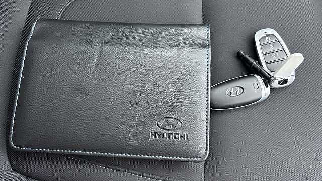 Hyundai TUCSON 1.6 TGDi Plug-in Hybrid Premium 5dr 4WD Auto Estate Grey