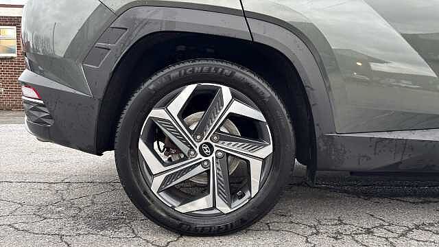 Hyundai TUCSON 1.6 TGDi Plug-in Hybrid Premium 5dr 4WD Auto Estate Grey