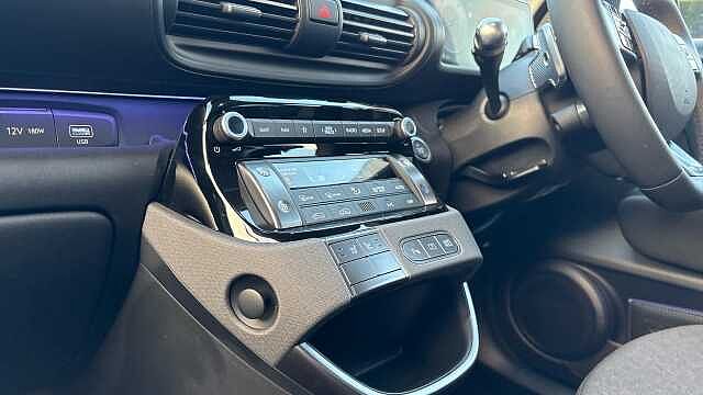 Hyundai INSTER 85kW 02 49kWh 5dr Auto Electric Hatchback