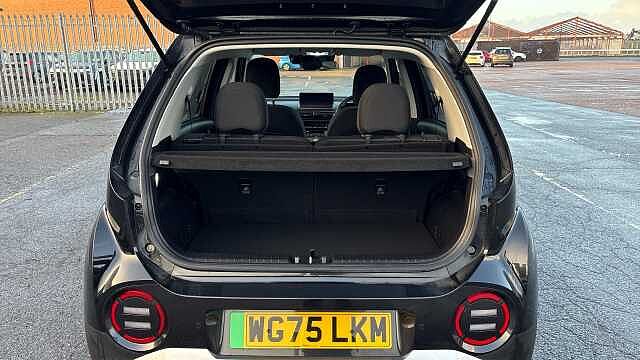 Hyundai INSTER 85kW 02 49kWh 5dr Auto Electric Hatchback