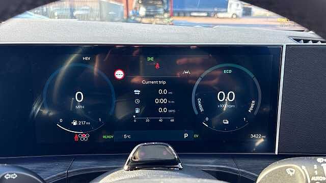 Hyundai SANTA FE 1.6 TGDi Plug-in Hybrid Ultimate 5dr 4WD Auto Estate