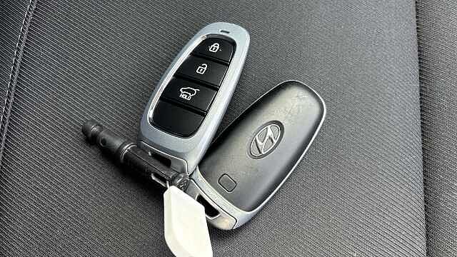 Hyundai TUCSON 1.6 TGDi Plug-in Hybrid Premium 5dr 4WD Auto Estate