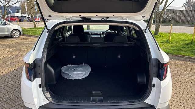 Hyundai TUCSON 1.6 TGDi Plug-in Hybrid Premium 5dr 4WD Auto Estate