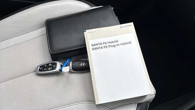 Hyundai SANTA FE 1.6 TGDi Plug-in Hybrid Ultimate 5dr 4WD Auto Estate Grey
