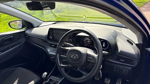 Hyundai BAYON 1.0 TGDi 48V MHEV SE Connect 5dr Petrol Hatchback Blue