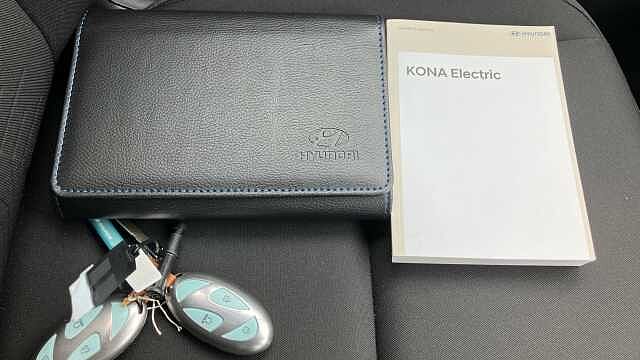 Hyundai KONA 160kW Advance 65kWh 5dr Auto Electric Hatchback Grey