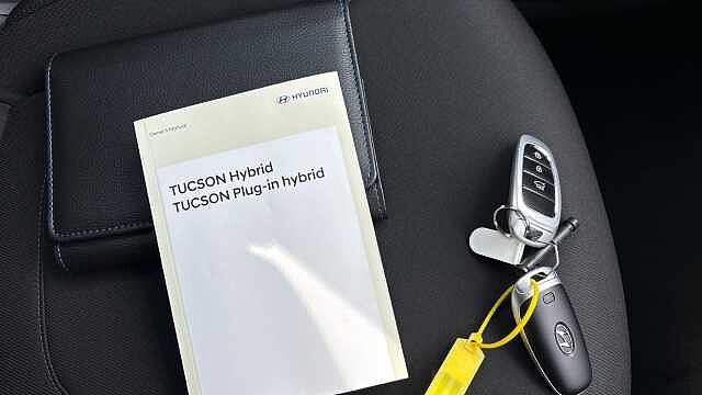 Hyundai TUCSON 1.6 TGDi Hybrid 230 Premium 5dr 2WD Auto Hybrid Estate Grey