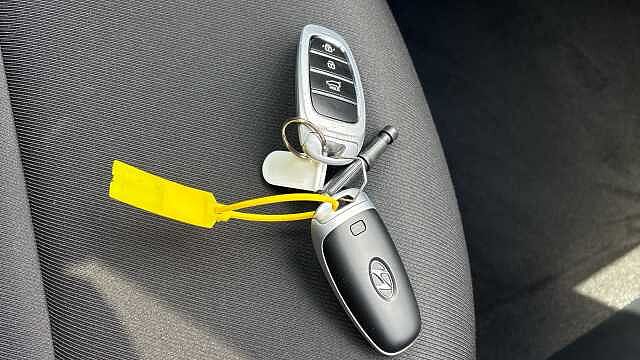 Hyundai TUCSON 1.6 TGDi Hybrid 230 Premium 5dr 2WD Auto Hybrid Estate Grey