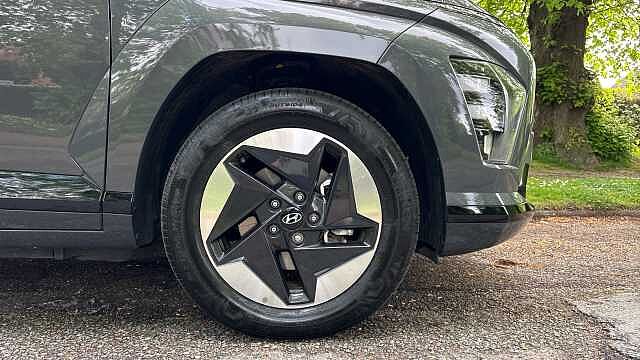 Hyundai KONA 160kW Advance 65kWh 5dr Auto Electric Hatchback
