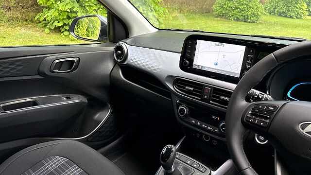 Hyundai i10 1.2 [79] Premium 5dr Auto [Nav] Petrol Hatchback