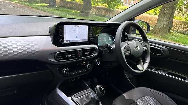 Hyundai i10 1.2 [79] Premium 5dr Auto [Nav] Petrol Hatchback