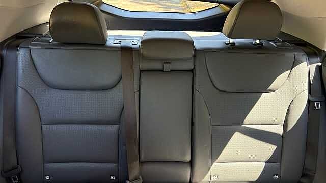 Hyundai IONIQ 1.6 GDi Hybrid Premium SE 5dr DCT Hybrid Hatchback