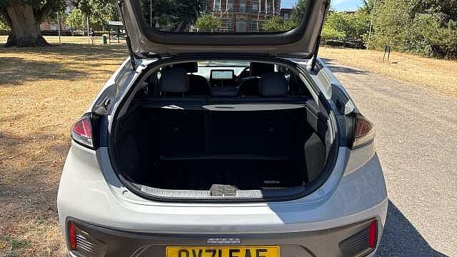 Hyundai IONIQ 1.6 GDi Hybrid Premium SE 5dr DCT Hybrid Hatchback