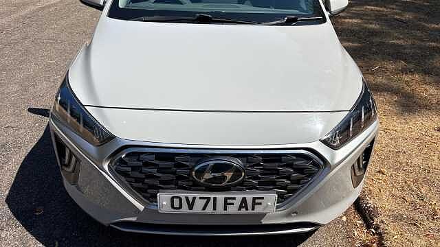 Hyundai IONIQ 1.6 GDi Hybrid Premium SE 5dr DCT Hybrid Hatchback