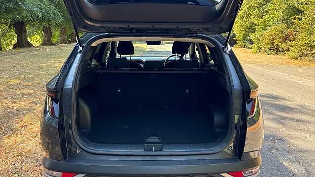 Hyundai TUCSON 1.6 TGDi Hybrid 230 SE Connect 5dr 2WD Auto Hybrid Estate