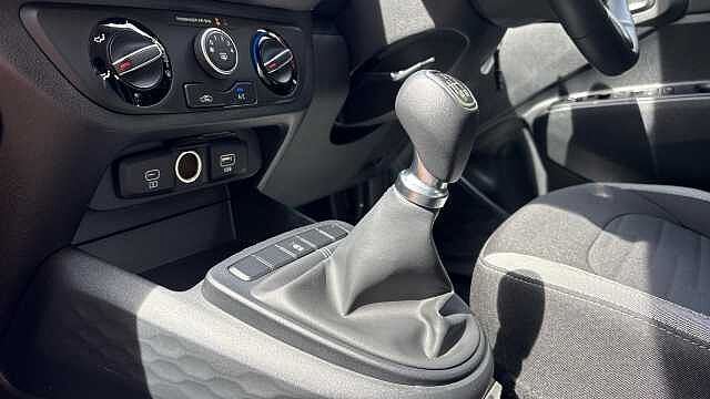 Hyundai i10 1.0 [63] Advance 5dr [Nav] Petrol Hatchback