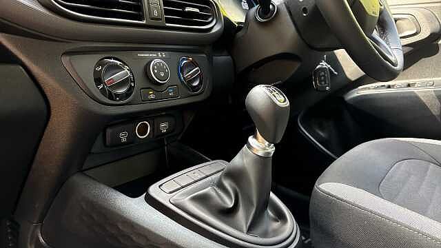 Hyundai i10 1.0 [63] Advance 5dr [Nav] Petrol Hatchback
