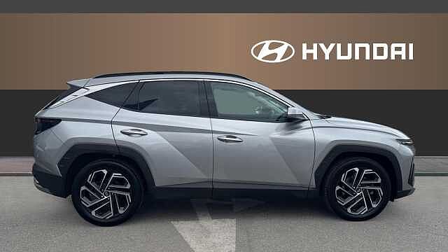 Hyundai TUCSON 1.6T 48V MHD Ultimate 5dr DCT Petrol Estate Silver