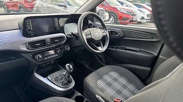 Hyundai i10 1.2 [79] Premium 5dr Auto [Nav] Petrol Hatchback