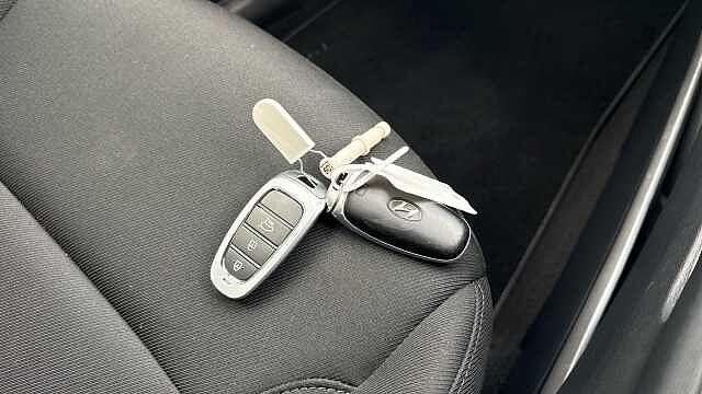 Hyundai TUCSON 1.6 TGDi Hybrid 230 Premium 5dr 2WD Auto Hybrid Estate