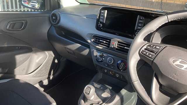 Hyundai I10 1.0 [63] Advance 5dr [Nav] Petrol Hatchback Pearl - Mangrove Green