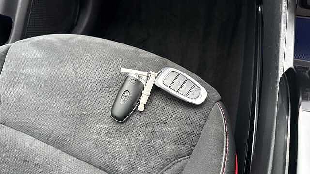 Hyundai TUCSON 1.6 TGDi Hybrid 230 N Line 5dr 2WD Auto Hybrid Estate Black