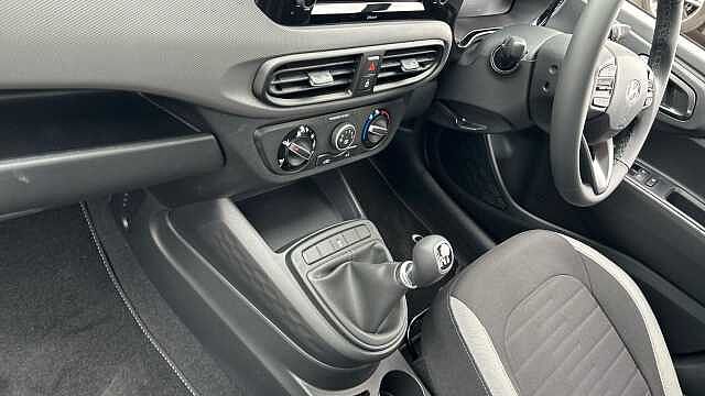 Hyundai I10 1.0 [63] Advance 5dr [Nav] Petrol Hatchback Mangrove Green - Pearl