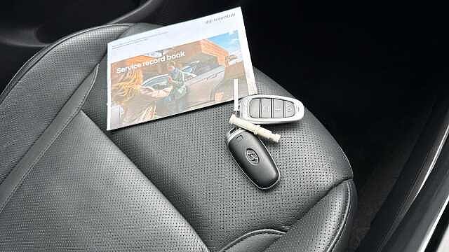 Hyundai TUCSON 1.6 TGDi Plug-in Hybrid Ultimate 5dr 4WD Auto Estate Grey