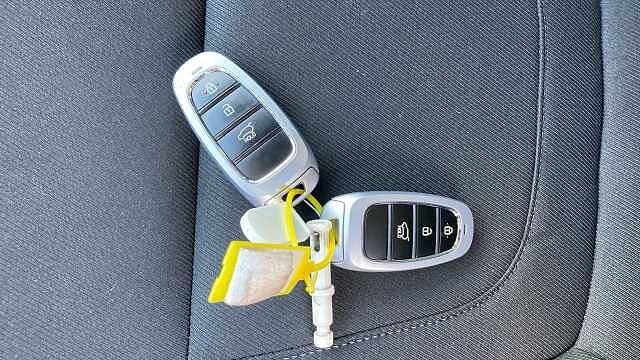 Hyundai TUCSON 1.6 TGDi Plug-in Hybrid Premium 5dr 4WD Auto Estate Black