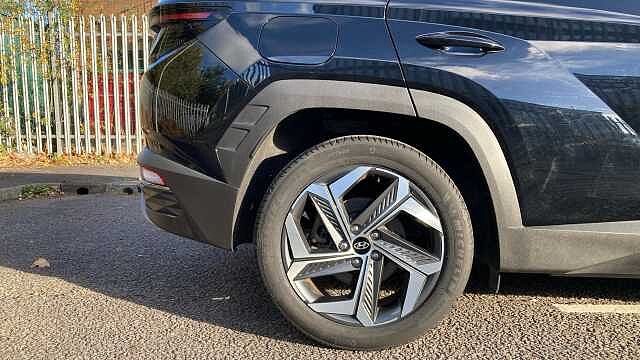 Hyundai TUCSON 1.6 TGDi Plug-in Hybrid Premium 5dr 4WD Auto Estate Black