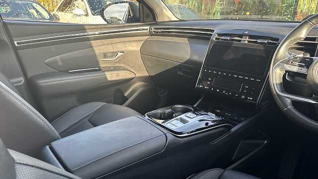 Hyundai TUCSON 1.6 TGDi Hybrid 230 Ultimate 5dr 2WD Auto Hybrid Estate White