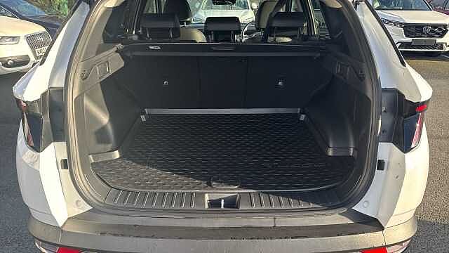 Hyundai TUCSON 1.6 TGDi Hybrid 230 Ultimate 5dr 2WD Auto Hybrid Estate White