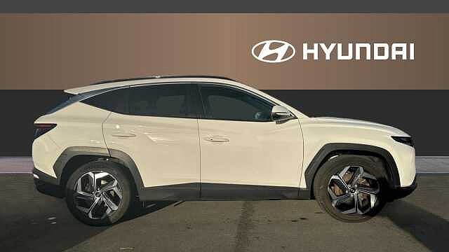 Hyundai TUCSON 1.6 TGDi Hybrid 230 Ultimate 5dr 2WD Auto Hybrid Estate White