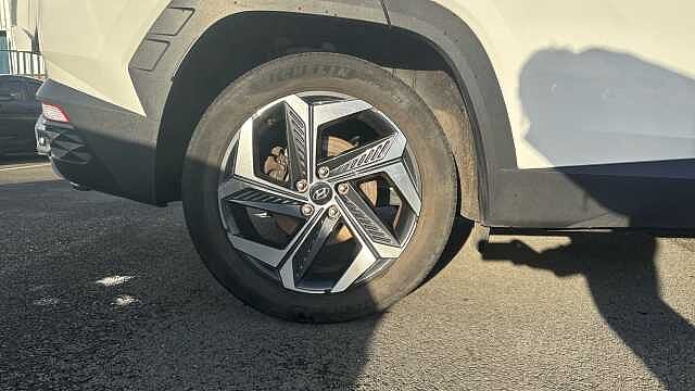 Hyundai TUCSON 1.6 TGDi Hybrid 230 Ultimate 5dr 2WD Auto Hybrid Estate White