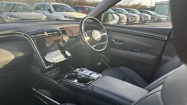 Hyundai TUCSON 1.6 TGDi Hybrid 230 Ultimate 5dr 2WD Auto Hybrid Estate White