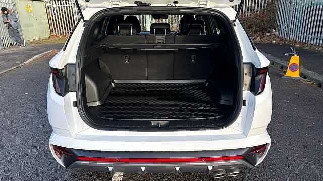 Hyundai TUCSON 1.6 TGDi Hybrid 230 N Line 5dr 2WD Auto Hybrid Estate White