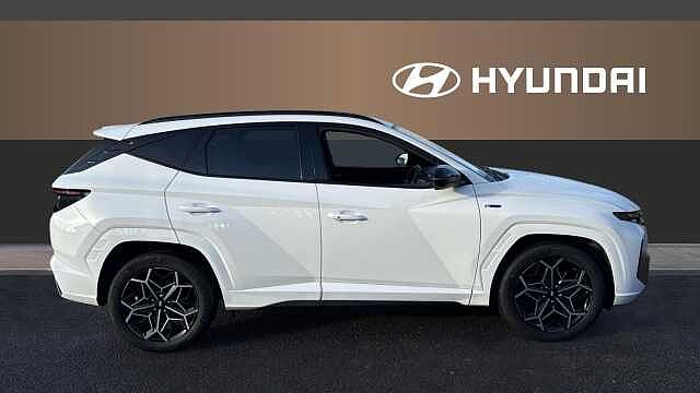 Hyundai TUCSON 1.6 TGDi Hybrid 230 N Line 5dr 2WD Auto Hybrid Estate White
