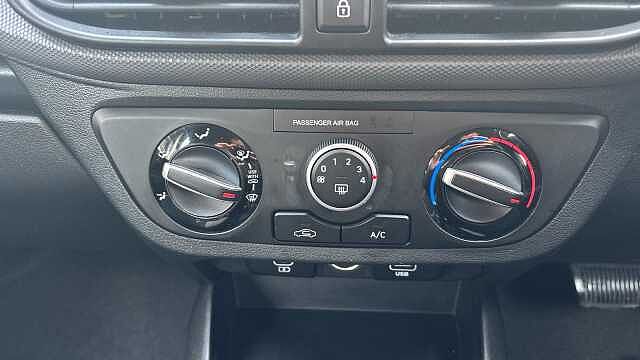 Hyundai I10 1.0 [63] Advance 5dr Auto [Nav] Petrol Hatchback Black